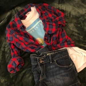 🎁FREE W/ PURCHASE🎁Red and Blue Plaid Button Down